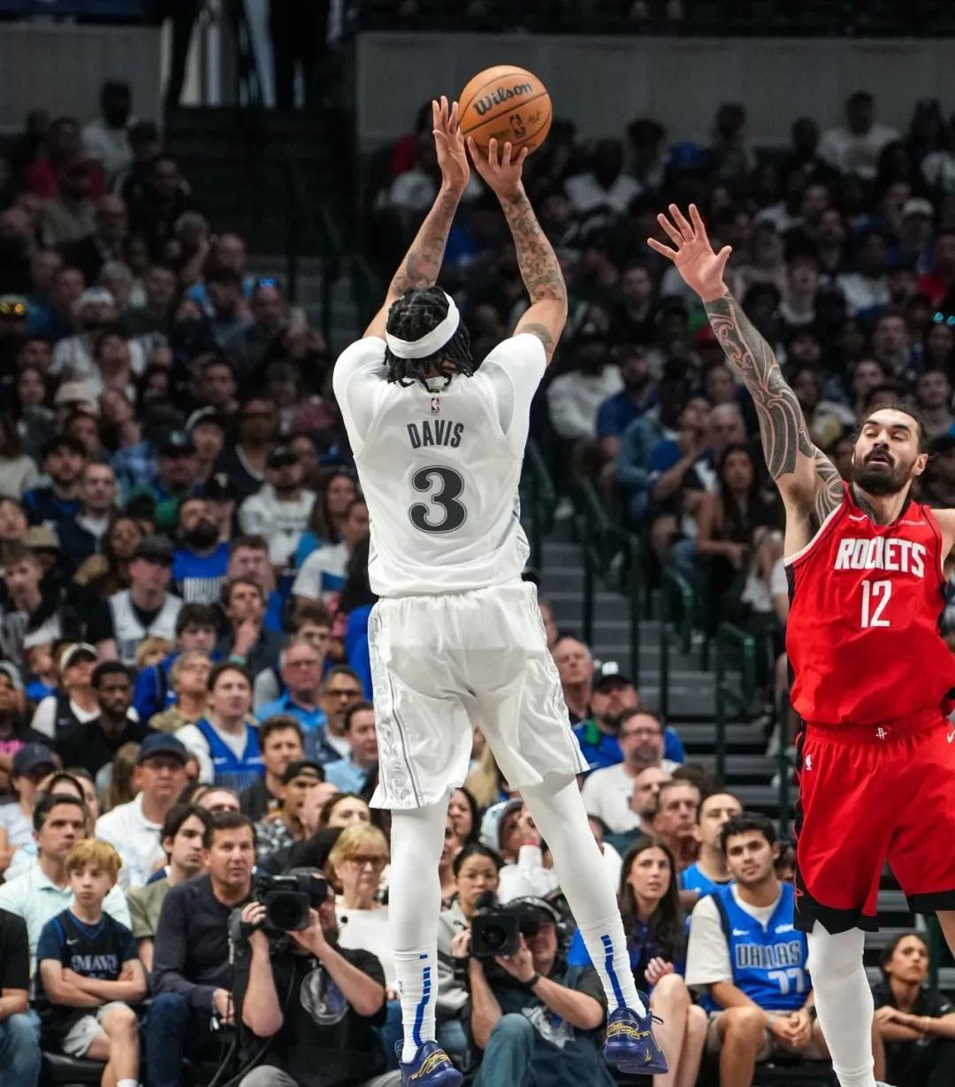 奇异果-东契奇官方宣布比赛规则变更新规，拜仁引发争议！